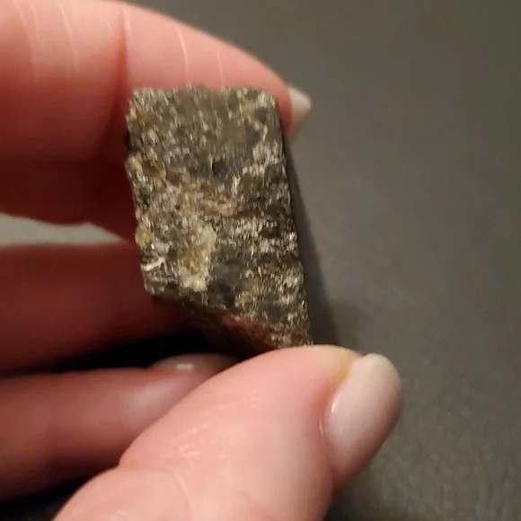 Raw Labradorite - Picture 4 of 6